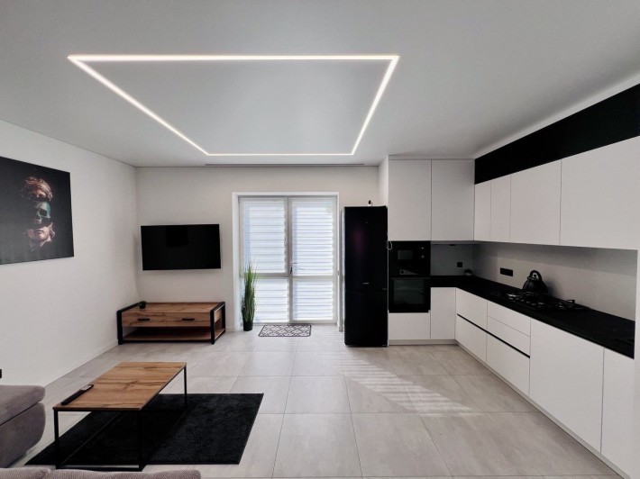 Здається Шикарний 3 кімнатний Таунхаус на переулоку Весняний. - фото 1