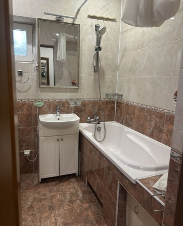 Частина будинку на Винниченка - фото 1