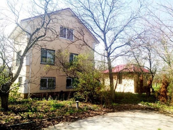 Сдам 3х этажный дом ул. Садовая 60, м .Славутич, Дарницкий район Київ