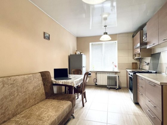 Сдам кварт.Доме,ул.Макарова с меб,гаражом,70м Дніпро