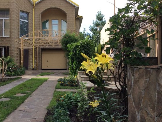 ОРЕНДА !!2-х поверховий будинок район трансп академіі Днепр