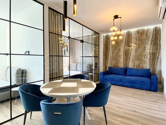 Стильные апартаменты с тремя спальнями возле моря. Одесса