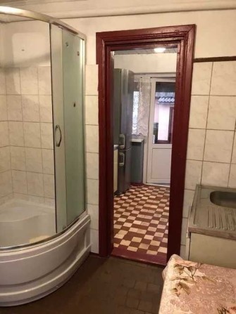 Оренда частини будинку 7500 разом з комунальними вул. Саєнка - фото 1