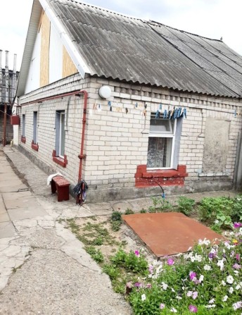 Оренда частини будинку+ прибудова, газ, зручності в будинку. - фото 1