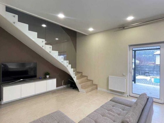 Дом Автостанция "Дачная" Житомирская Киев