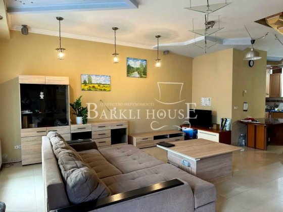 Оренда будинку 150м2 з бомбосховищем, метро Дорогожичі- 20хв пішки Киев