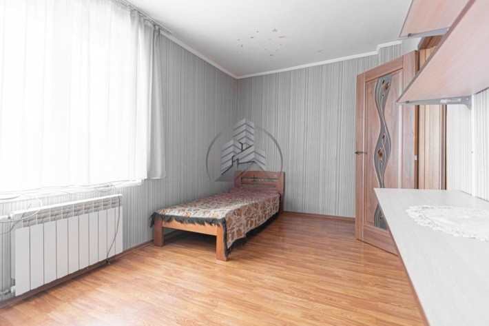 Оренда 3-кімнатного півособняка на вул Папоротна - фото 1