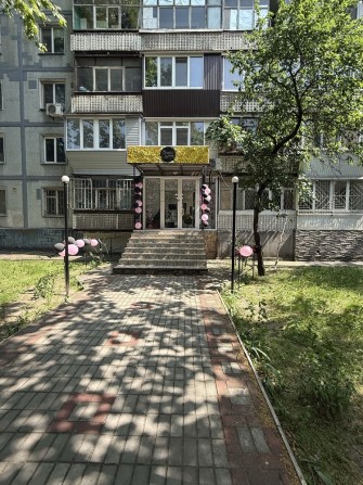 Сдаются  рабочие места в салоне красоты - фото 1