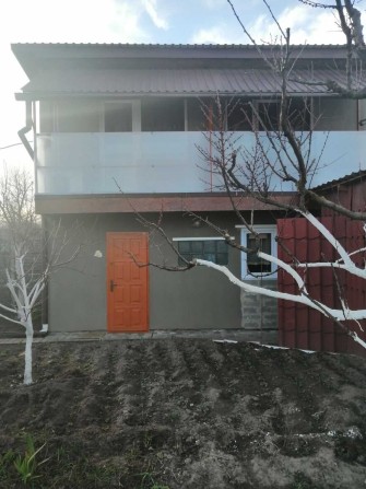 Двоповерховий будинок з балконом 
 м.Славутич, 9-а Абрикосова - фото 1