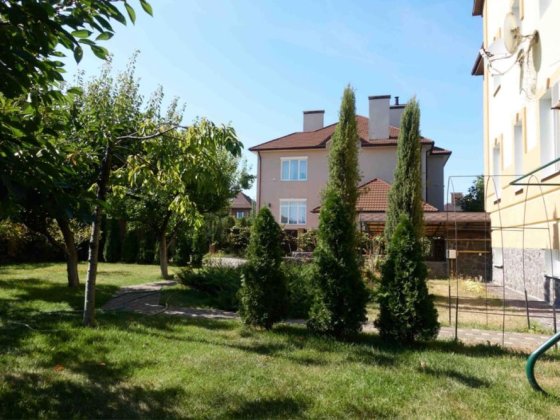 Дом, коттедж Богатырская 30-б, Министерское озеро и Днепр Киев