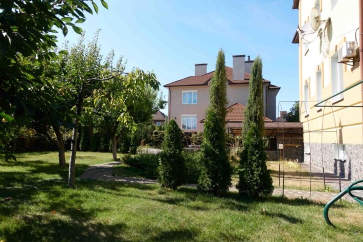 Дом, коттедж Богатырская 30-б, Министерское озеро и Днепр - фото 1