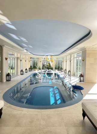 Сдам дом, 850м2, центр, закрытый городок, бассейн, баня, генератор - фото 1