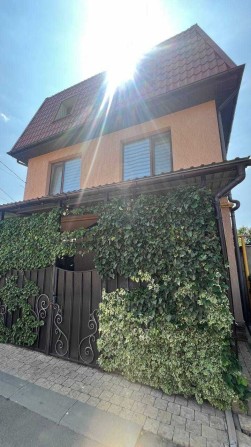 Оренда 3 кімнатного затишного будинку в Київськім районі, є гараж - фото 1