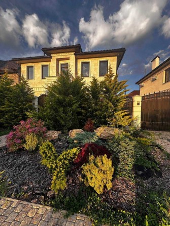 Аренда комфортного дома в Совиньоне! Закрытый охраняемый посёлок. - фото 1