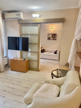 КЛАССНЫЙ ДОМИК 11 ст ФОНТАН закрыт.кооп., парковка + детская площадка - фото 1