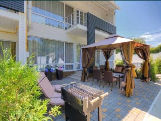 Аренда дома Фонтан , рядом море , парк . БАССЕЙН , закрытая территория Одесса