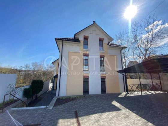 Оренда / Будинок під / 350 м2 / Голосіївський район / шос. Стратегічне Киев