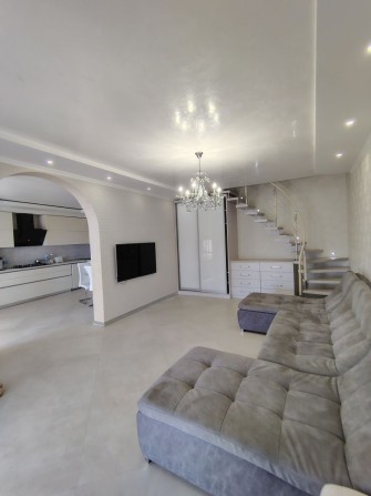 Сдам дом 200 м  в Черноморке - фото 1