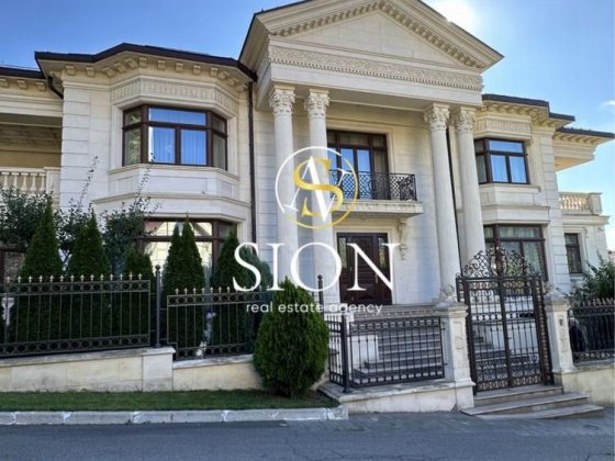 Оренда ексклюзивного маєтку 850 м2, центр, закрите містечко, басейн Киев