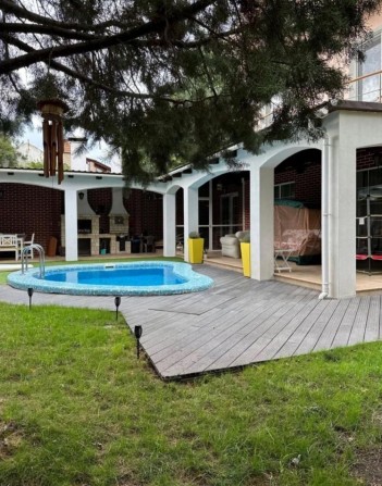 Аренда ДОМА с бассейном, 13 ст. Б. Фонтана, цоколь, генератор - фото 1