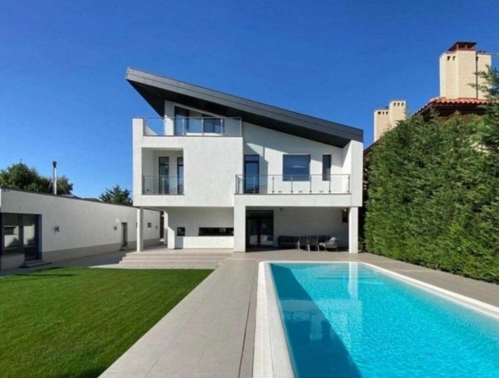 Vip аренда  дома в охраняемом кооперативе  , бассейн  , подвал - фото 1