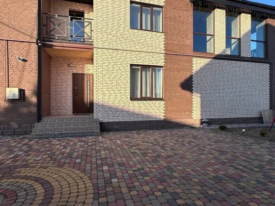 Оренда таунхаусу в Липинах Липини