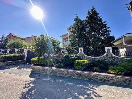 Здам в оренду будинок 420 м2, Крюківщина, біля озера Крюковщина