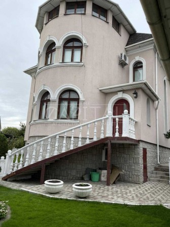 Аренда дома возле озера с. Крюковщина, ул. Шевченко, 36 - фото 1