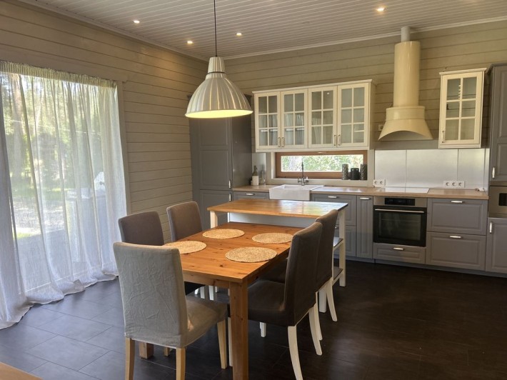 Без коміссії. Оренда будинку в Конча-Заспі в сосновому лісі на озері - фото 1