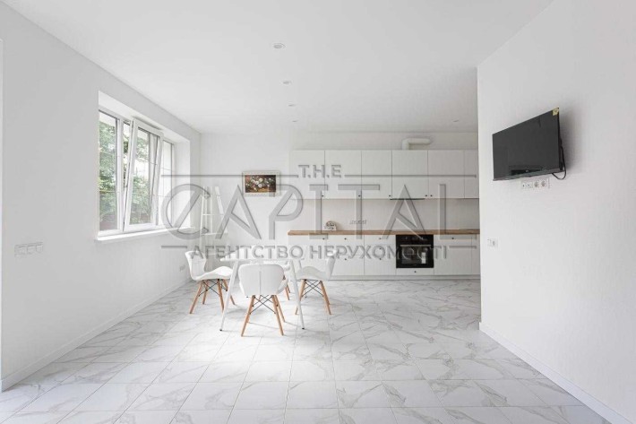 Оренда/ Таунхаус/ КМ "Montana Village" в смт Козин (Конча Заспа). - фото 1