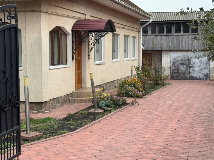 Довгострокова оренда будинку - фото 1