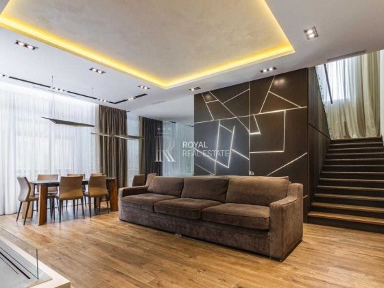 Оренда будинку Віта-Поштова є басейн і гостьовий будинок 200м2 20соток Вита-Почтовая