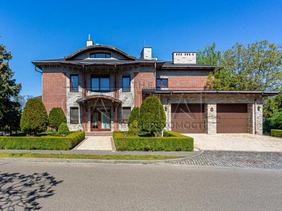 Оренда / Будинка / Романків / КМ Сонячна долина /З Басейном/АВТОНОМНИЙ Подгорцы