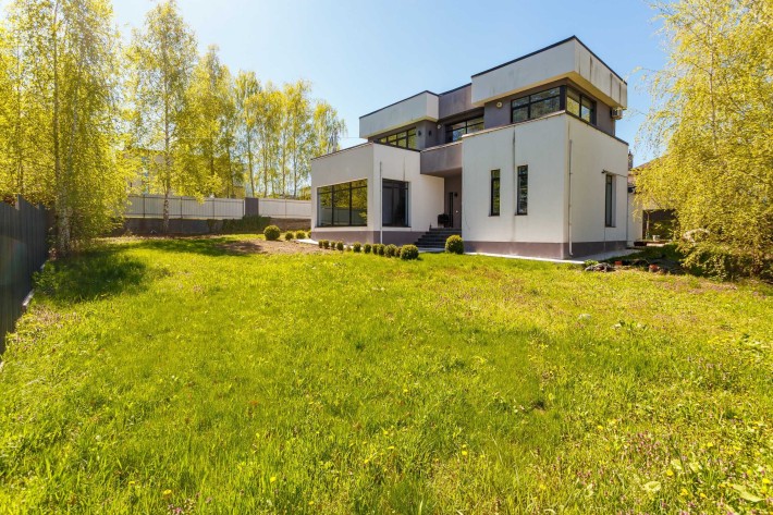 ОРЕНДА будинку СТИЛЬНИЙ з ГЕНЕРАТОРОМ Горбовичі  Гореничі  Білогородка - фото 1