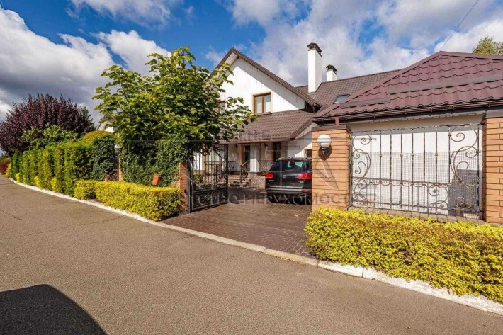 Автономний сучасний будинку КМ в Іванковичах, 5+спалень, генератор - фото 1