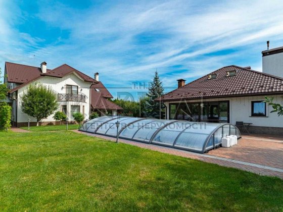 Оренда мальовничого 3-поверхового будинку в Іванковичах вул. Авіаторів Иванковичи