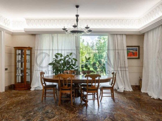 оренда будинку ІВАНКОВИЧІ БАСЕЙН та винний погріб Иванковичи