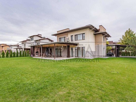 Оренда / Сучасного будину Романків, вул. Молодіжна Романков