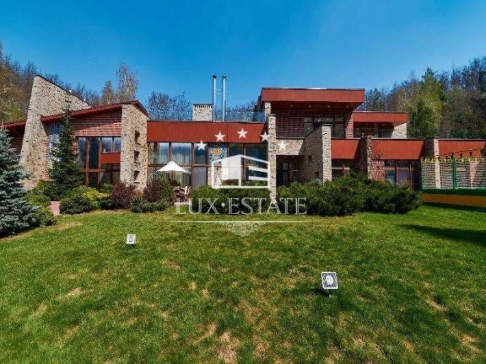 Оренда сучасного будинку в стилі Hi-Tech;Старі Безрадичі - фото 1