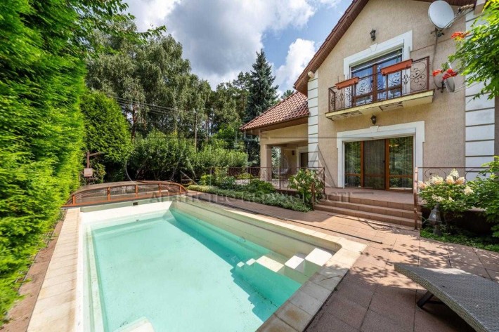 Оренда будинку 450 м2/ басейн/ УКРИТТЯ/ 400 м до моря/ Старі Петрівці - фото 1