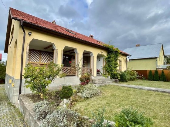 Оренда  будинку 146 м² з власною територією 10 соток  с. Давидів Давидов