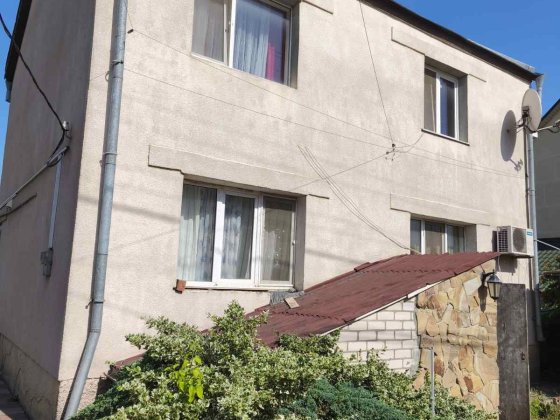 Сдам двухэтажный дом в институте Таирова! Таирово