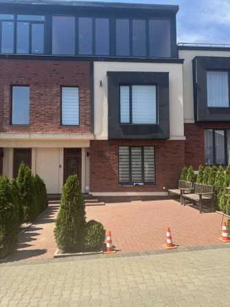 Здам танхаус з ремонтом - фото 1