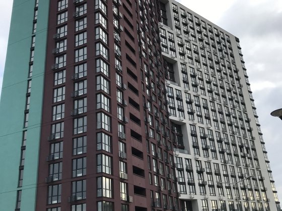 Продається простора 1 кімнатна квартира в сучасному ЖК комфорт класу «Діброва Парк» за адресою вул.  Київ