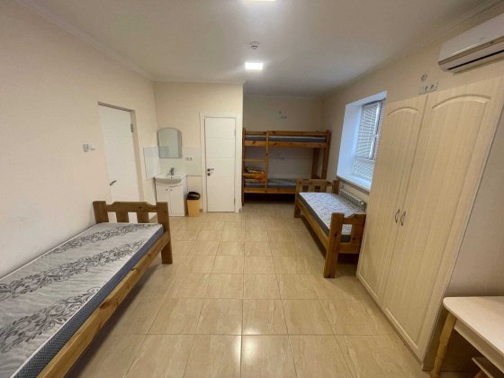 Здається кімната в будинку Умань