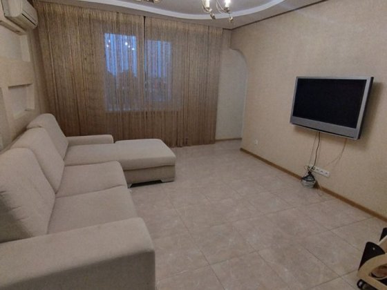 Здам кімнату, Південно-Захід, Катіон Хмельницький