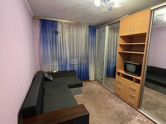 Кімната,Гречани.гарний ремонт