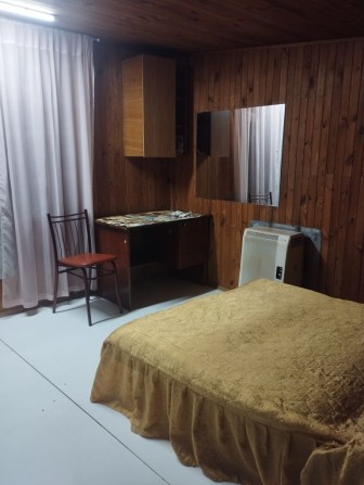 Власник.Здам кімнату ,без хазяїв.всі комунальні включені - фото 1