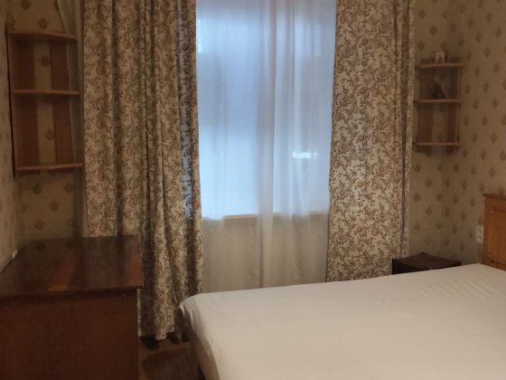 Здається кімната дівчині. Ціна вказана з кварплатою Івано-Франківськ