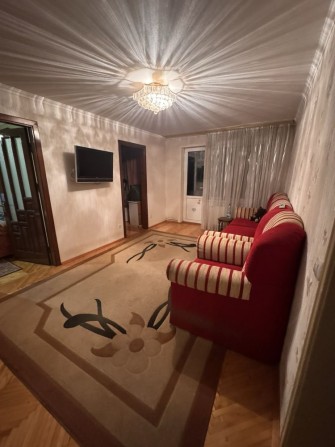 На підселення хлопця в окрему кімнату - фото 1